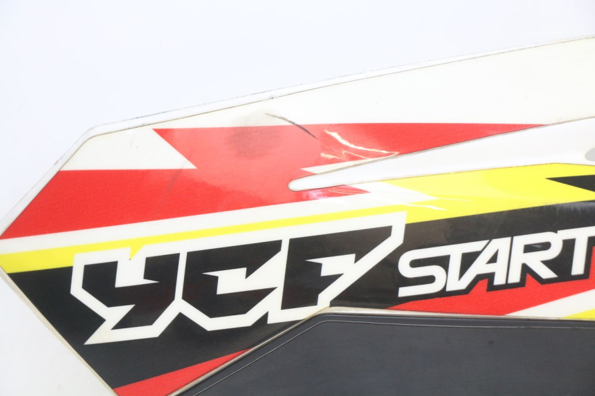 photo de LEFT FRONT SIDE PANEL YCF R-START 125 - Fixing points details