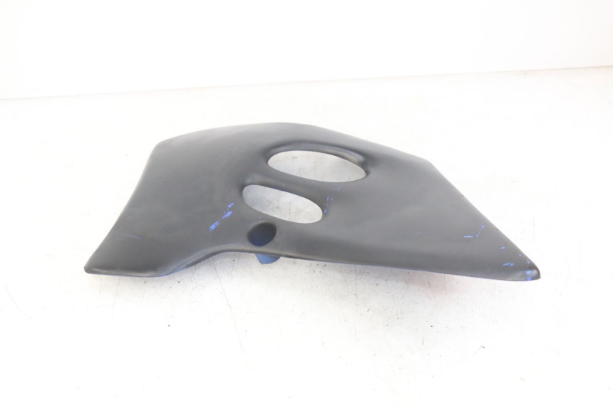photo de LEFT FRONT SIDE PANEL SUZUKI SMX SUPERMOTARD 50 (1996 - 2001) - Fixing points details