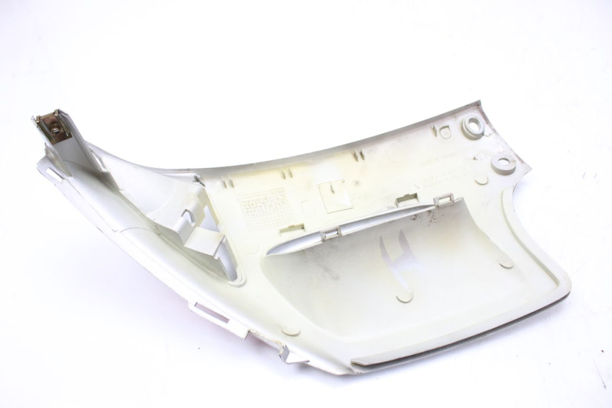 photo de LEFT FRONT SIDE PANEL PEUGEOT SPEEDFIGHT LC 50 (1996 - 2002) - Technical close-up