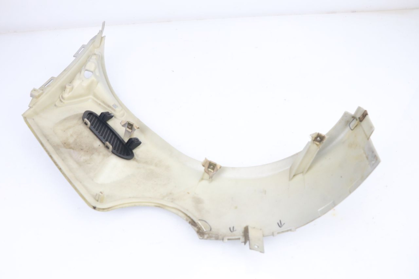 photo de LEFT FRONT FAIRING PEUGEOT SUM UP 125 (2008 - 2013) - Technical close-up