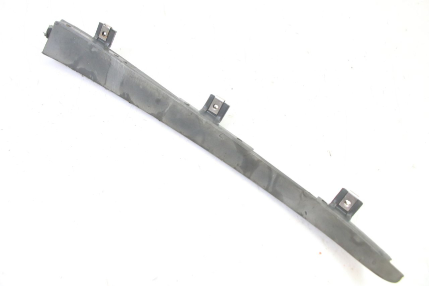 photo de LEFT FRONT FAIRING PIAGGIO SUPER LX 125 (2000 - 2003) - Fixing points details