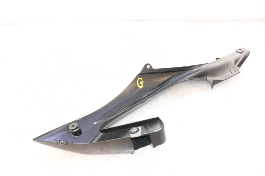 photo de FRONT LEFT UPPER SIDE PANEL YAMAHA YZF R6 600 (2008 - 2009) - Additional view of the item