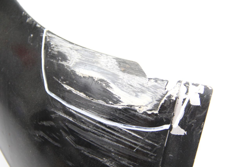 photo de LEFT FRONT FAIRING SUZUKI UC EPICURO 125 (1999 - 2003) - Fixing points details