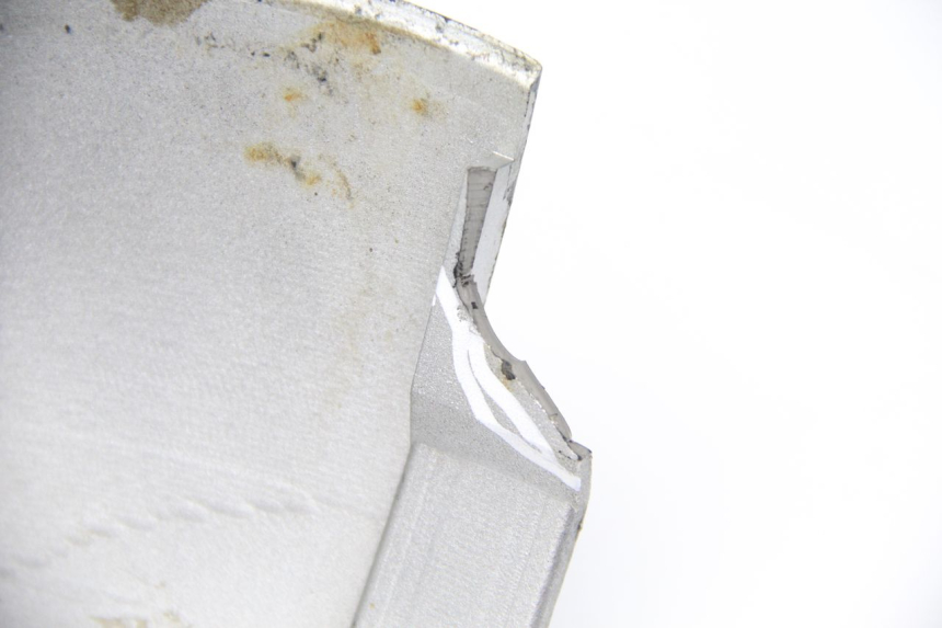 photo de LEFT FRONT FAIRING SUZUKI UC EPICURO 125 (1999 - 2003) - Surface and material condition