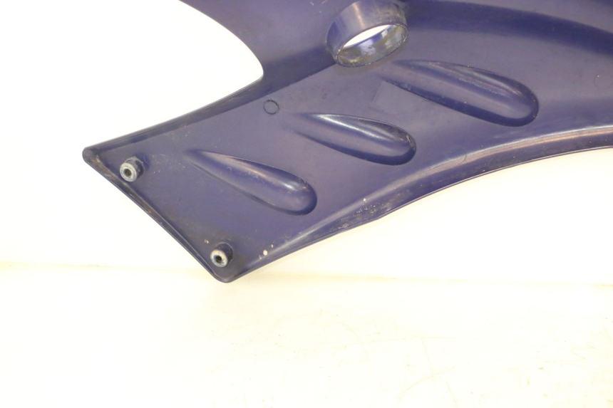 photo de LEFT FRONT FAIRING YAMAHA WAVE RUNNER GP R 1200 (2000 - 2003) - Surface and material condition