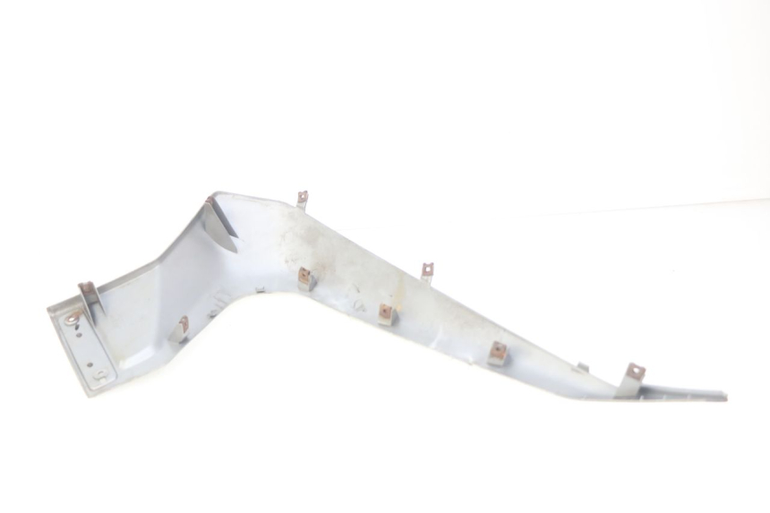 photo de LEFT FRONT SIDE PANEL YAMAHA XMAX X-MAX 125 (2006 - 2009) - Product overview