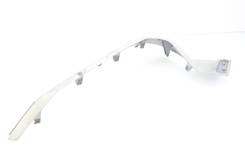 photo de LEFT FRONT SIDE PANEL YAMAHA XMAX X-MAX 125 (2006 - 2009) - Surface and material condition