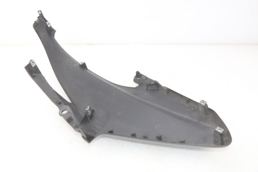 photo de LEFT FRONT FAIRING YAMAHA XP T-MAX TMAX 500 (2008 - 2012) - Technical close-up