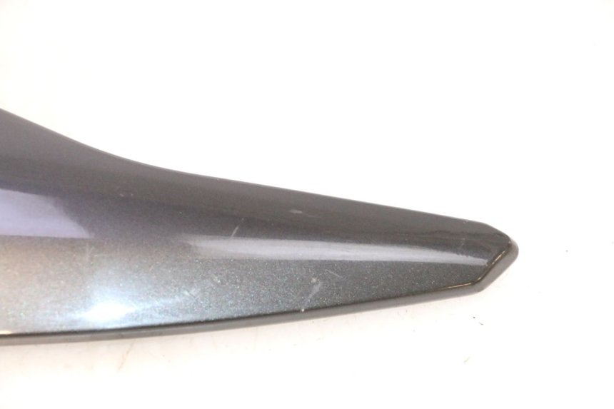 photo de LEFT FRONT FAIRING YAMAHA YZF R6 600 (2008 - 2009) - Fixing points details