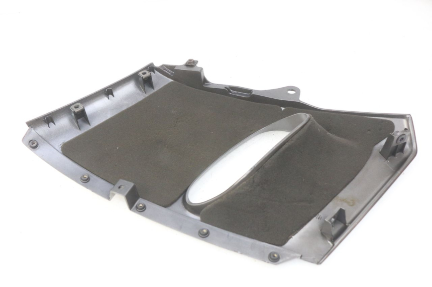 photo de LEFT FRONT SIDE PANEL KAWASAKI ZZR 600 (1995 - 2004) - Zoom on usage condition