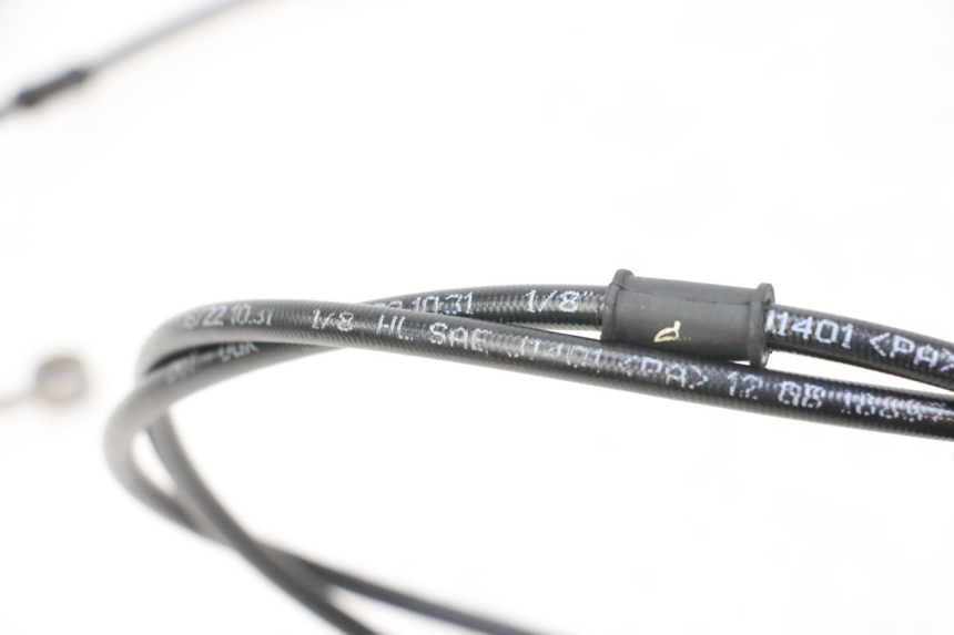 photo de REAR BRAKE HOSE ROYAL ENFIELD CONTINENTAL GT 650 (2019 - 2024) - Zoom on usage condition