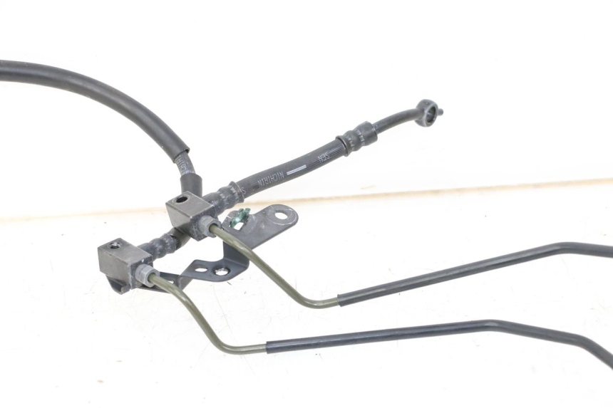 photo de REAR BRAKE HOSE YAMAHA TRACER 7 700 (2020 - 2024) - Technical close-up