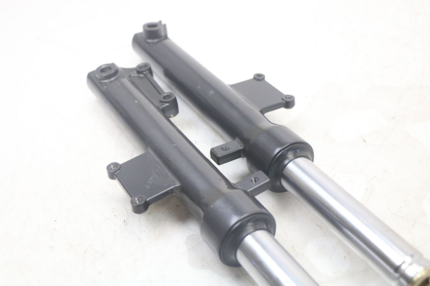 photo de FORK TUBE KYMCO AGILITY 4T 50 (2018 - 2022) - Technical close-up