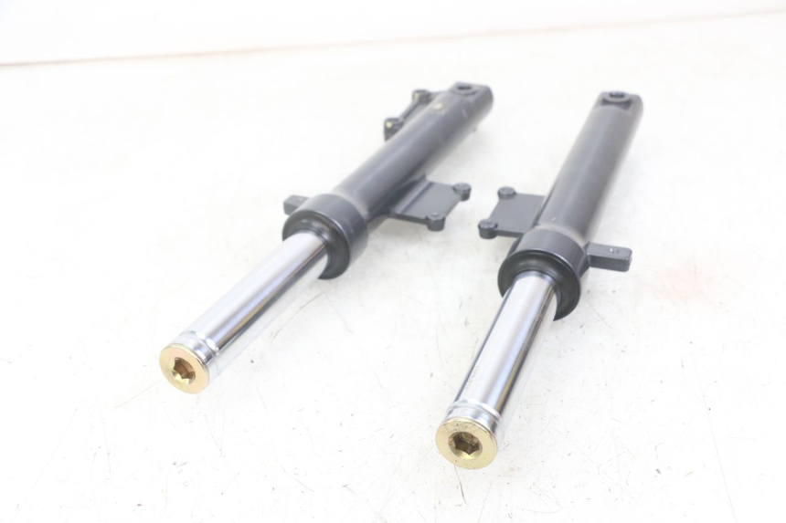 photo de FORK TUBE KYMCO AGILITY 4T 50 (2018 - 2022) - Technical close-up