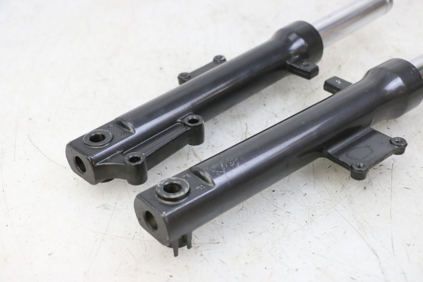 photo de Fork tube KYMCO AGILITY 4T 50 (2005 - 2018) - Fixing points details