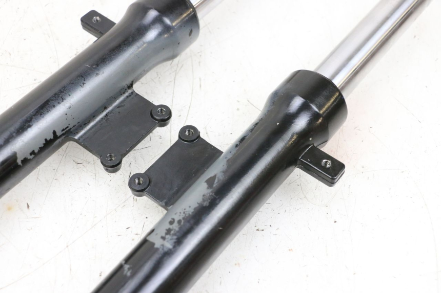 photo de FORK TUBE KYMCO AGILITY 4T 50 (2018 - 2022) - Technical close-up