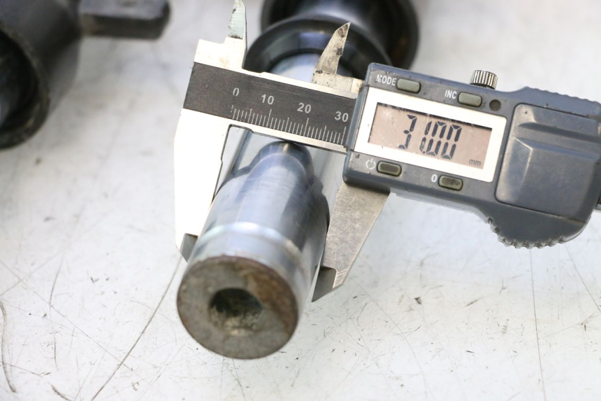 photo de Fork tube KYMCO AGILITY 4T 50 (2005 - 2018) - Component detail