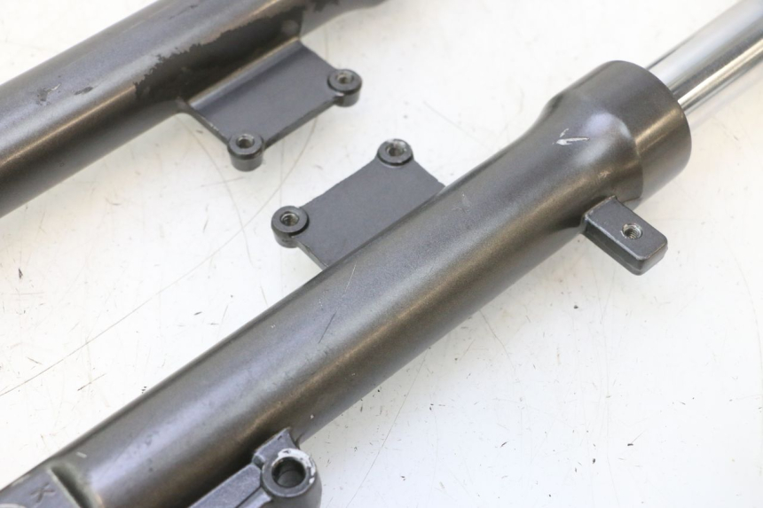 photo de Fork tube KYMCO AGILITY 4T 50 (2005 - 2018) - Surface and material condition