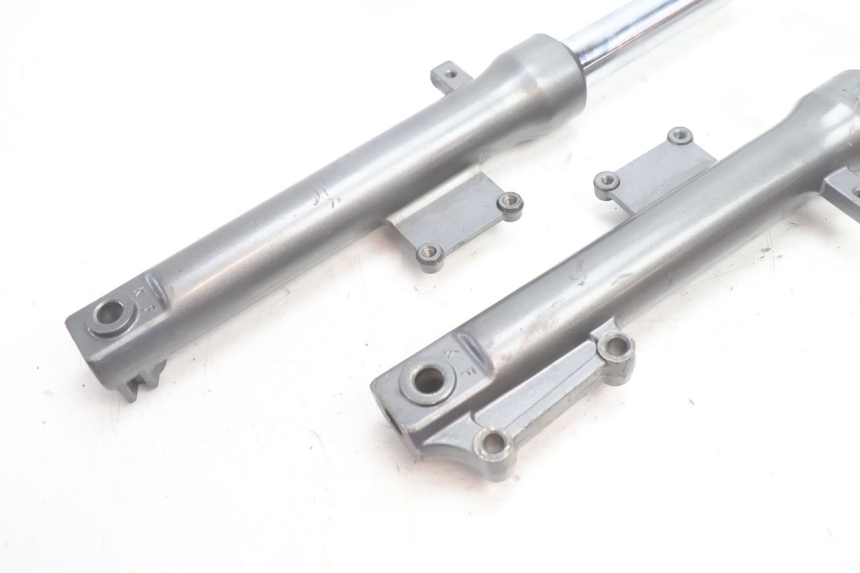 photo de Fork tube KYMCO AGILITY 4T 50 (2005 - 2018) - Component detail
