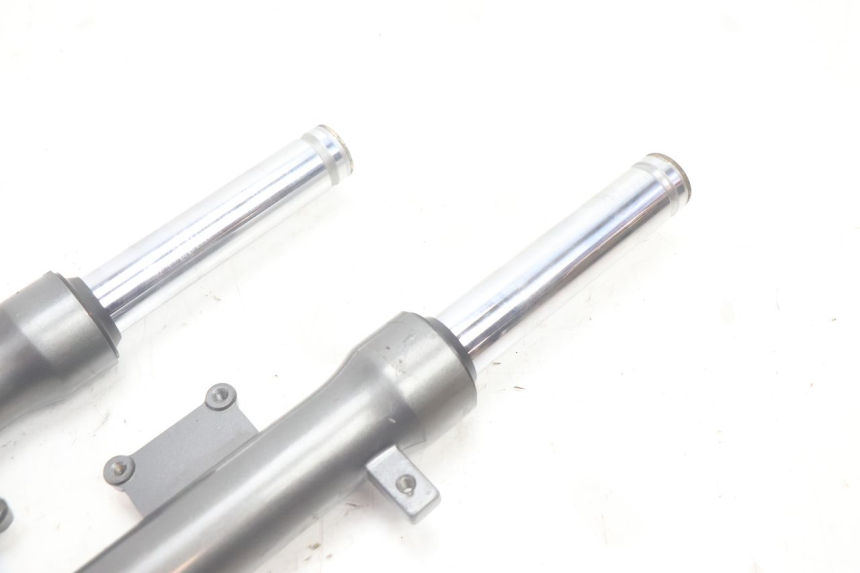 photo de Fork tube KYMCO AGILITY 4T 50 (2005 - 2018) - Zoom on usage condition