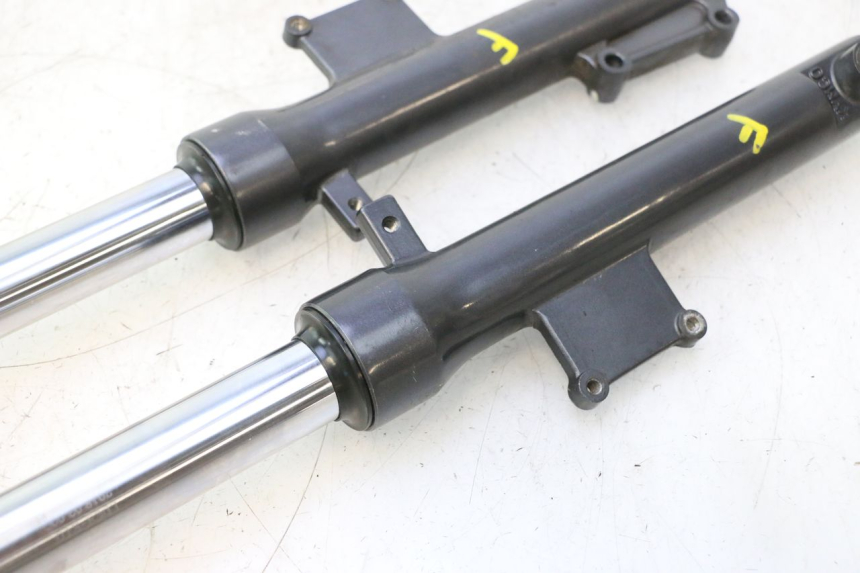 photo de FORK TUBE KYMCO AGILITY 4T 50 (2018 - 2022) - Additional view of the item