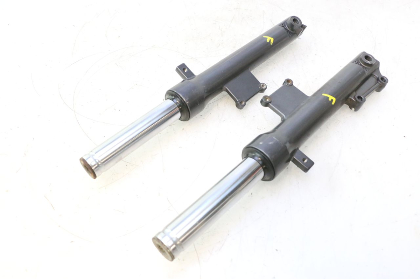 photo de FORK TUBE KYMCO AGILITY 4T 50 (2018 - 2022) - Zoom on usage condition
