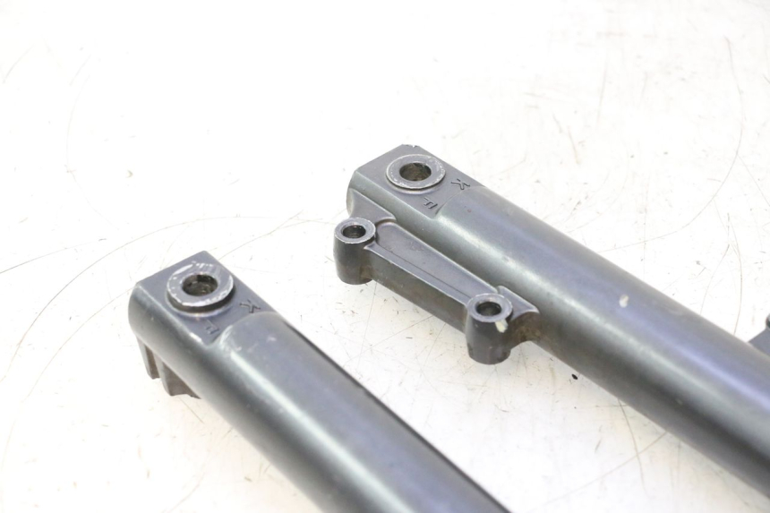 photo de FORK TUBE KYMCO AGILITY 4T 50 (2018 - 2022) - Technical close-up