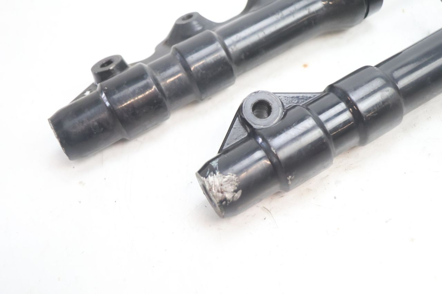 photo de FORKS LEG YAMAHA BW'S BWS 125 (2010 - 2013) - Fixing points details