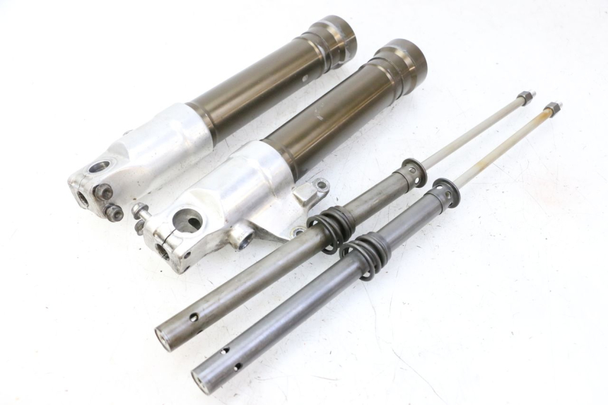 photo de FORKS LEG HONDA CBR RR FIREBLADE 900 (1992 - 1994) - Main view