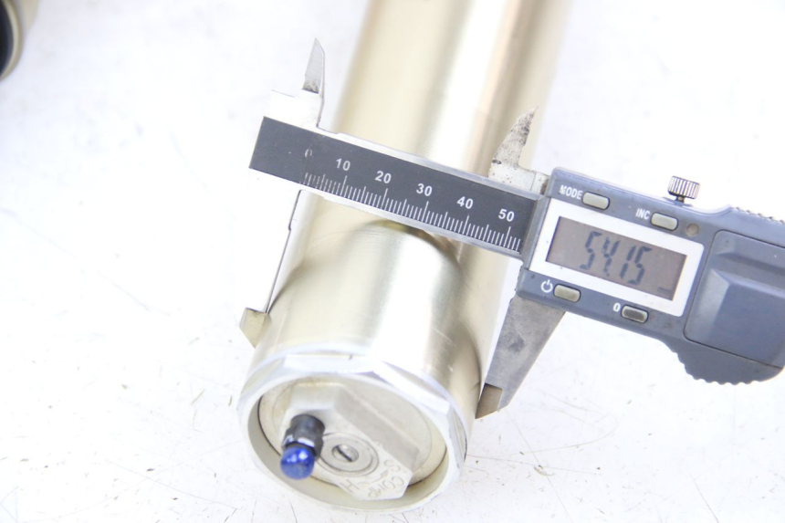 photo de FORK TUBE HONDA CRF 250 (2010 - 2013) - Alternative perspective