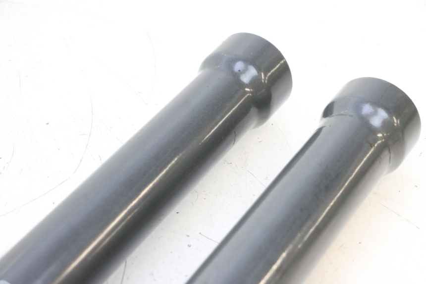 photo de FORKS LEG HM HONDA CRM DERAPAGE RR 50 (2006 - 2017) - Technical close-up
