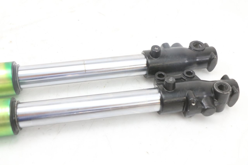 photo de FORKS LEG CCR DIRT BIKE 125 - Technical close-up