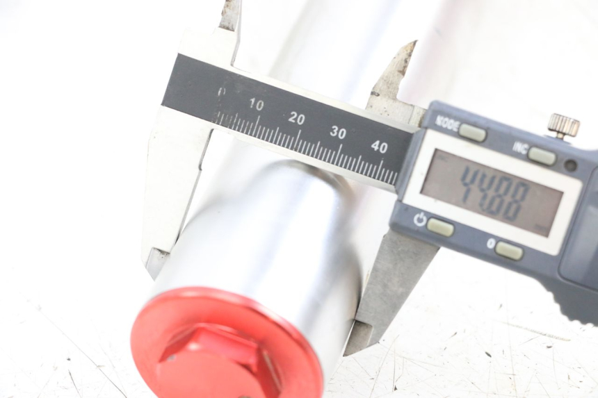 photo de FORK TUBE KSR RACING DRIFT 140 - Zoom on usage condition