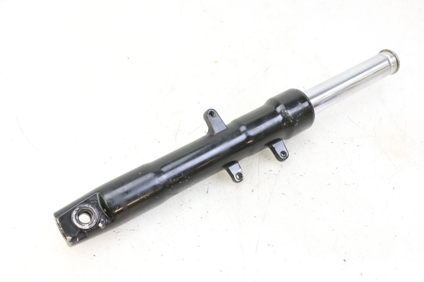 photo de RIGHT FORKS LEG ORCAL CAVARO 4T 50 (2019 - 2023) - Alternative perspective