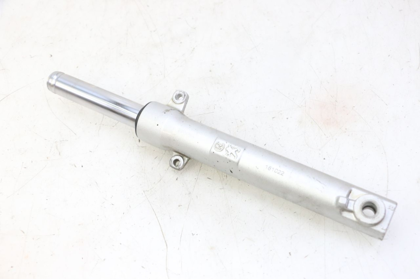 photo de RIGHT FORKS LEG PEUGEOT KISBEE 4T 50 (2018 - 2022) - Product overview