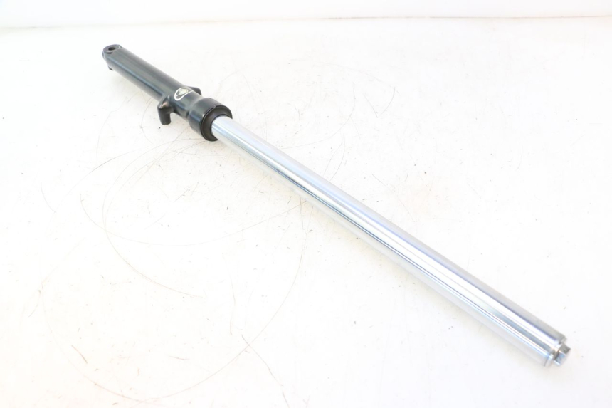 photo de RIGHT FORKS LEG YAMASAKI STREET 50 (2013 - 2018) - Fixing points details