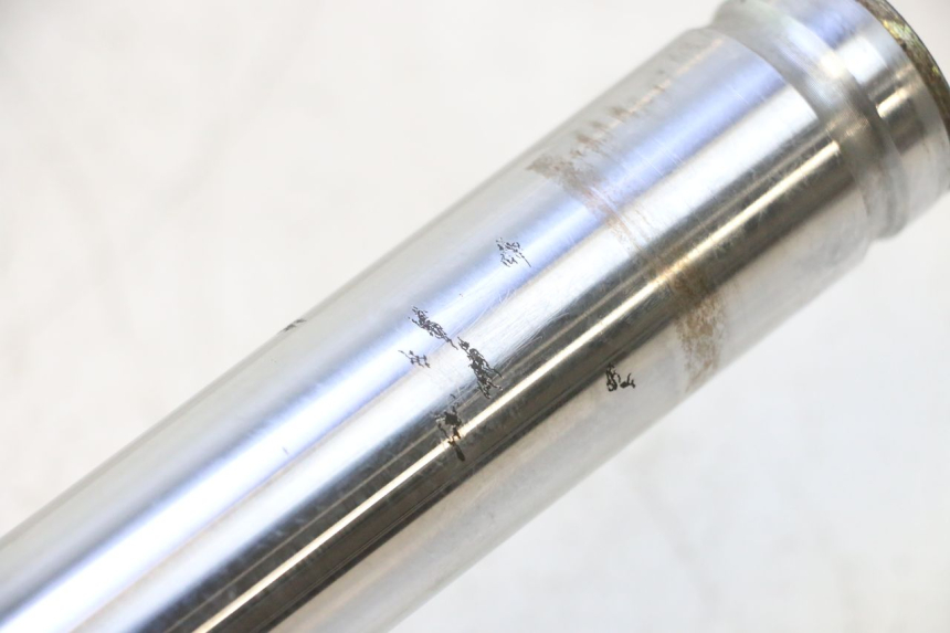 photo de RIGHT FORKS LEG KYMCO SUPER 8 2T 50 (2007 - 2013) - Fixing points details
