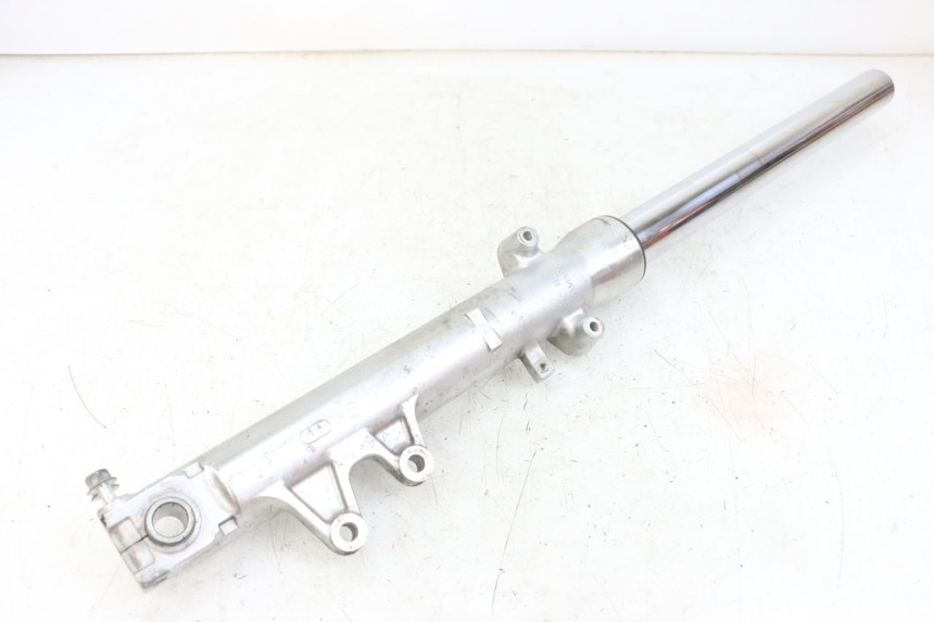 photo de RIGHT FORK TUBE SUZUKI SV N 650 (1999 - 2002) - Zoom on usage condition
