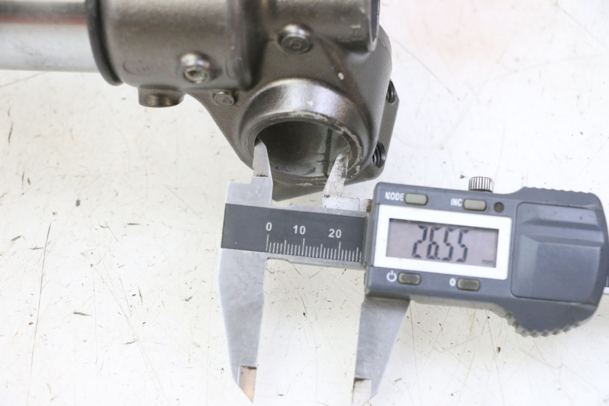 photo de RIGHT FORKS LEG YAMAHA YZF YZ-F 450 (2014 - 2016) - Component detail