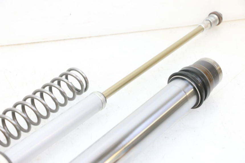 photo de RIGHT FORKS LEG YAMAHA YZF YZ-F 450 (2014 - 2016) - Supplementary product photo