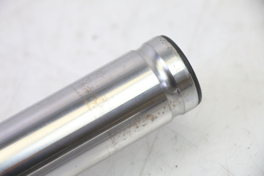 photo de FORKS LEG HONDA FES S-WING SWING ABS 125 (2007 - 2015) - Surface and material condition