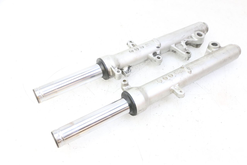 photo de FORKS LEG HONDA FES S-WING SWING ABS 125 (2007 - 2015) - Zoom on usage condition