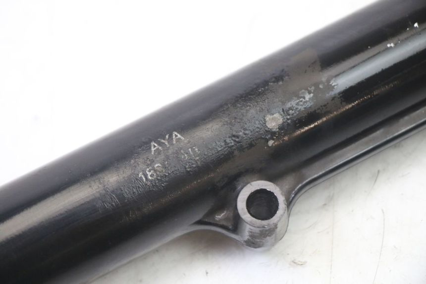 photo de FORK TUBE SYM FIDDLE 3 III 125 (2014 - 2020) - Surface and material condition