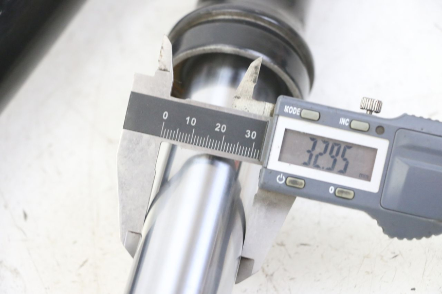 photo de FORKS LEG SYM FIDDLE 3 III 50 (2014 - 2020) - Component detail