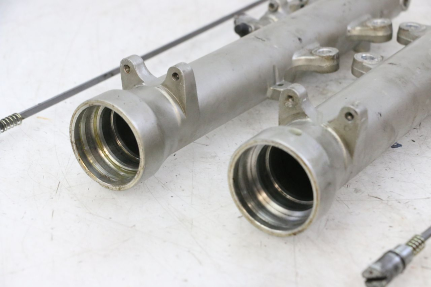 photo de FORKS LEG YAMAHA FJ 36Y 1100 (1984 - 1985) - Component zoom