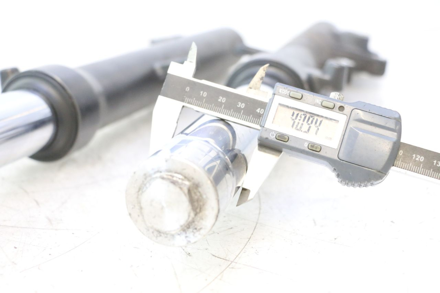 photo de FORKS LEG HONDA FJS SILVER WING SILVERWING 400 (2005 - 2008) - Component detail