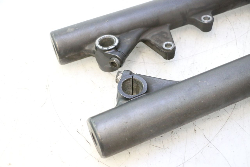 photo de FORKS LEG HONDA FJS SILVER WING SILVERWING 400 (2005 - 2008) - Additional view of the item