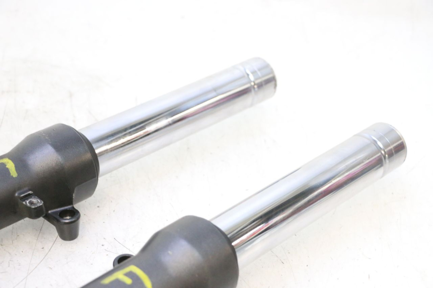 photo de FORKS LEG HONDA FJS SILVER WING SILVERWING 400 (2005 - 2008) - Checked used part