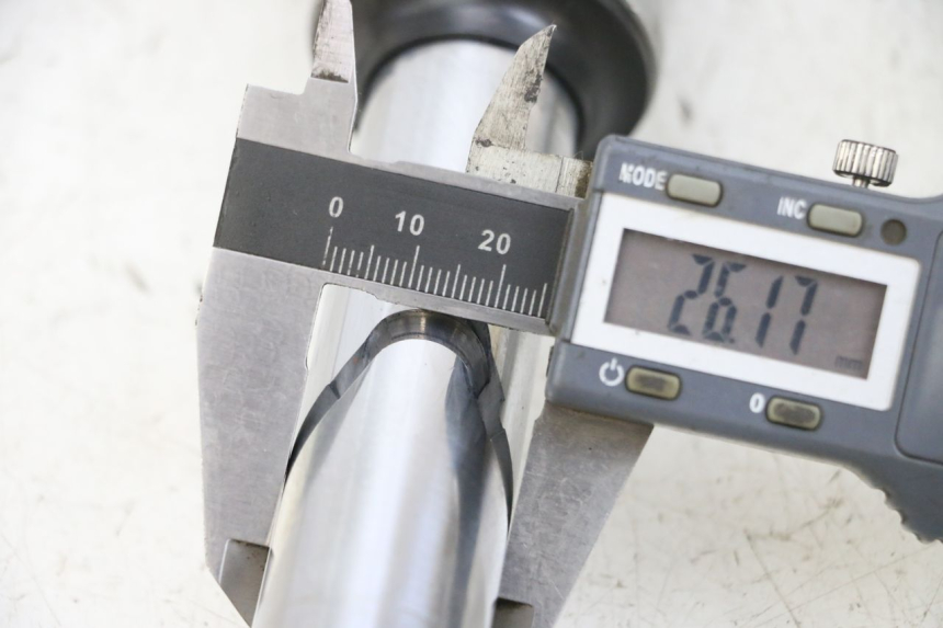 photo de FORKS LEG MBK FLIPPER 115 (2013 - 2017) - Zoom on usage condition