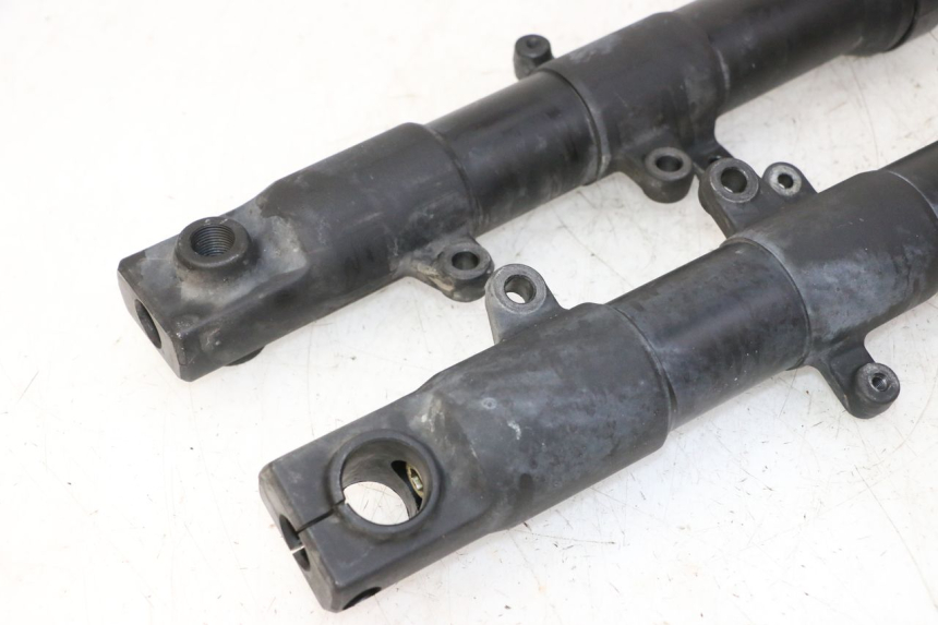 photo de FORKS LEG YAMAHA FZ6 FAZER S2 600 (2007 - 2011) - Additional view of the item